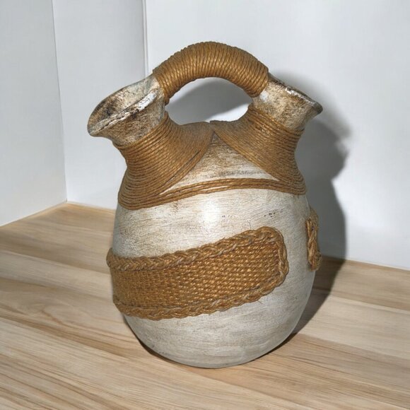 Unique Artisan Made Wedding Pottery Vase Signed from Chile Wrapped in Rope - Picture 3 of 6